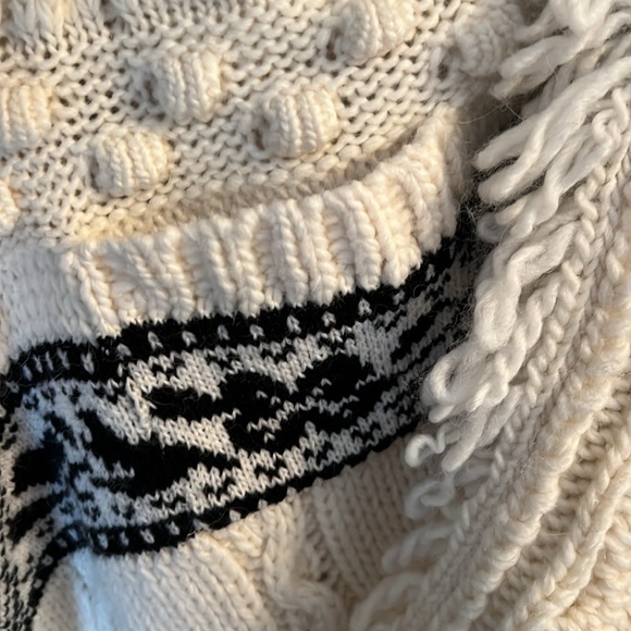 Hayley Menzies ‘Dakota’ Cable Knit Cardigan Vest Blanket Style One Size - Picture 8 of 10